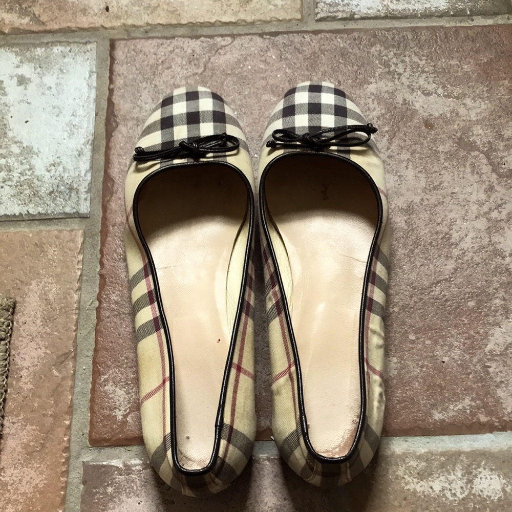 Burberry plaids shoes size 39.5